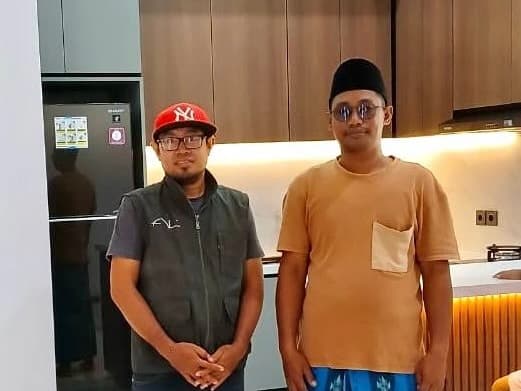 Serah terima kitchen set dengan Bapak Asdiyanto